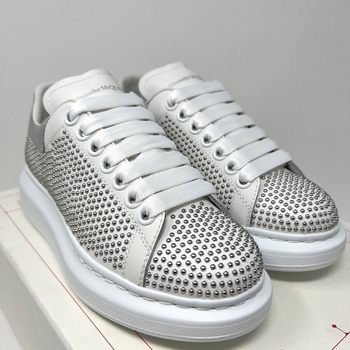 Alexander McQueen Oversized Studded Women's Sneakers 35.5 EU Alexander McQueen Oversized Studded Women's Sneakers 35.5 EU