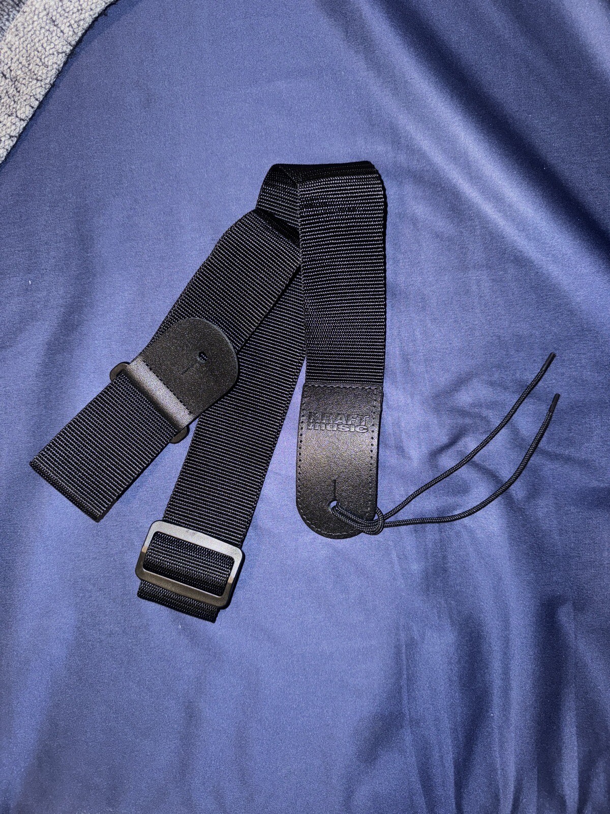 yamaha fg800 acoustic guitar + Gig Bag, Strap, 3 Picks, 6 Extra Strings