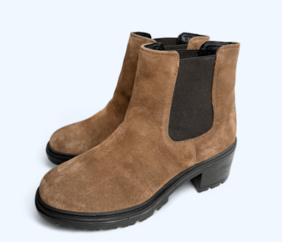 GEOX Leather Boots Size 9.5 Brown Ankle Chelsea Pull On Block Heel Booties NEW