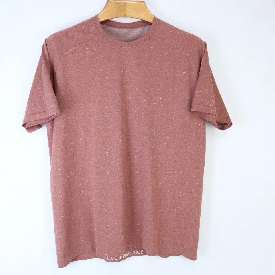 LULULEMON ПРОИЗВОДИТЕЛЬНОСТИ ВОРОТА ФУТБОЛКА РЖАВЧИНЫ ТЕМНО-БОРДОВЫЙ КРАСНЫЙ ПЯТНЫШКИ МУЖСКОЙ XL - Изображение 4 из 4