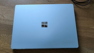 Surface Laptop 2 (Modell 1769) 256 GB SSD 8 GB Ram I5-7300U WIN 11 64 Bit