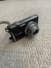 Panasonic Lumix DMC-FS35 16.1MP Digital Compact Camera 8x Zoom Black