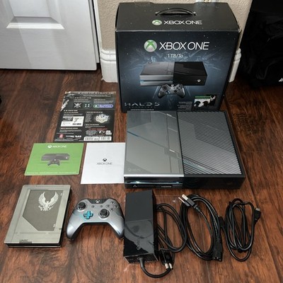 Xbox One Limited Edition Halo 5 Guardians 1TB Console W/Original