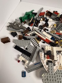 LEGO Adventurers (5975) T-Rex Transport Box Instructions FOR PARTS READ