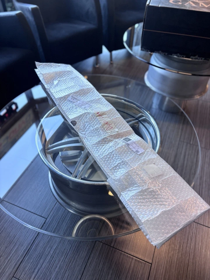 **(Nuevo) Alerón delantero Mercedes Benz C43 AMG C63 AMG 2019-2020 205855740164 Foto 3 de 4