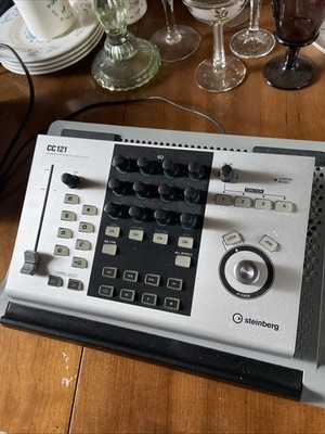 Steinberg CC121 Advanced Integration Controller For Cubase & Nuendo