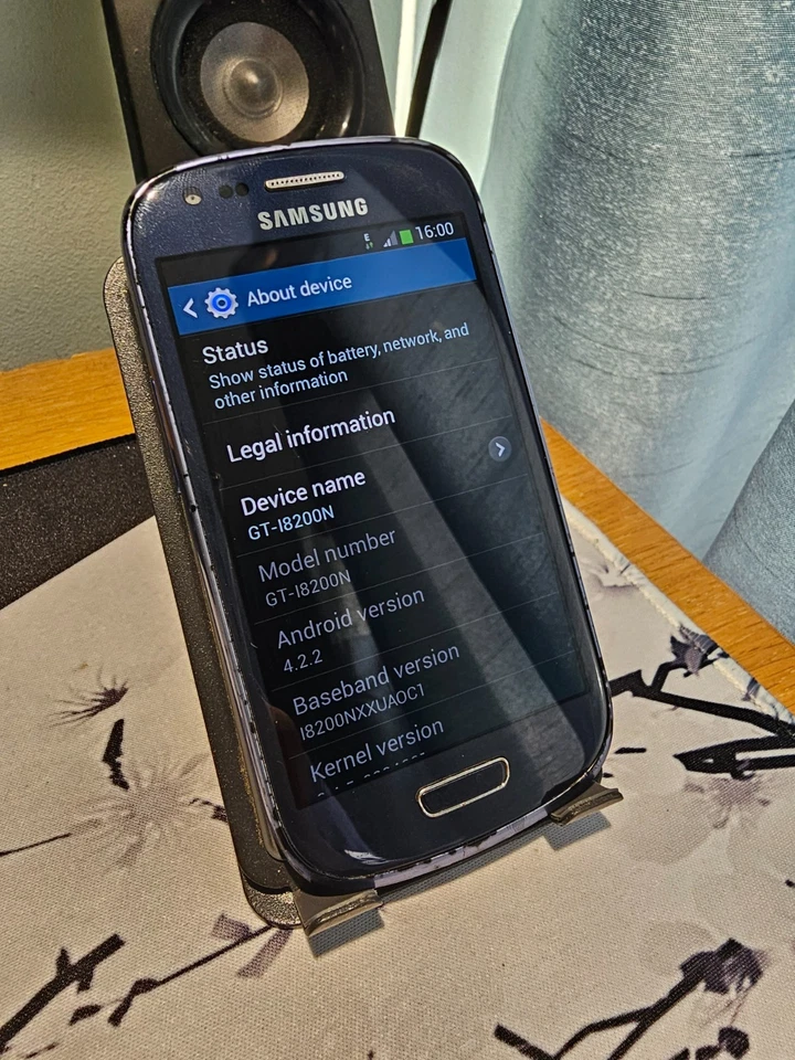 Samsung Galaxy S3 S III Mini VE 8GB Blue GT-I8200N Android 4.2.2 Smartphone, photo 2 of 5