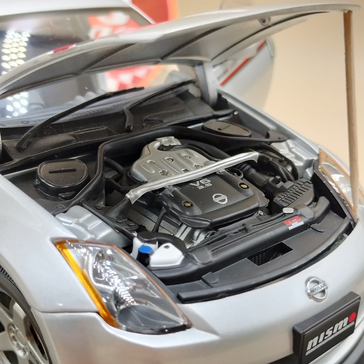 AUTOart 1/18 Nissan Fairlady Z Nismo S-tune Version 350Z 2002