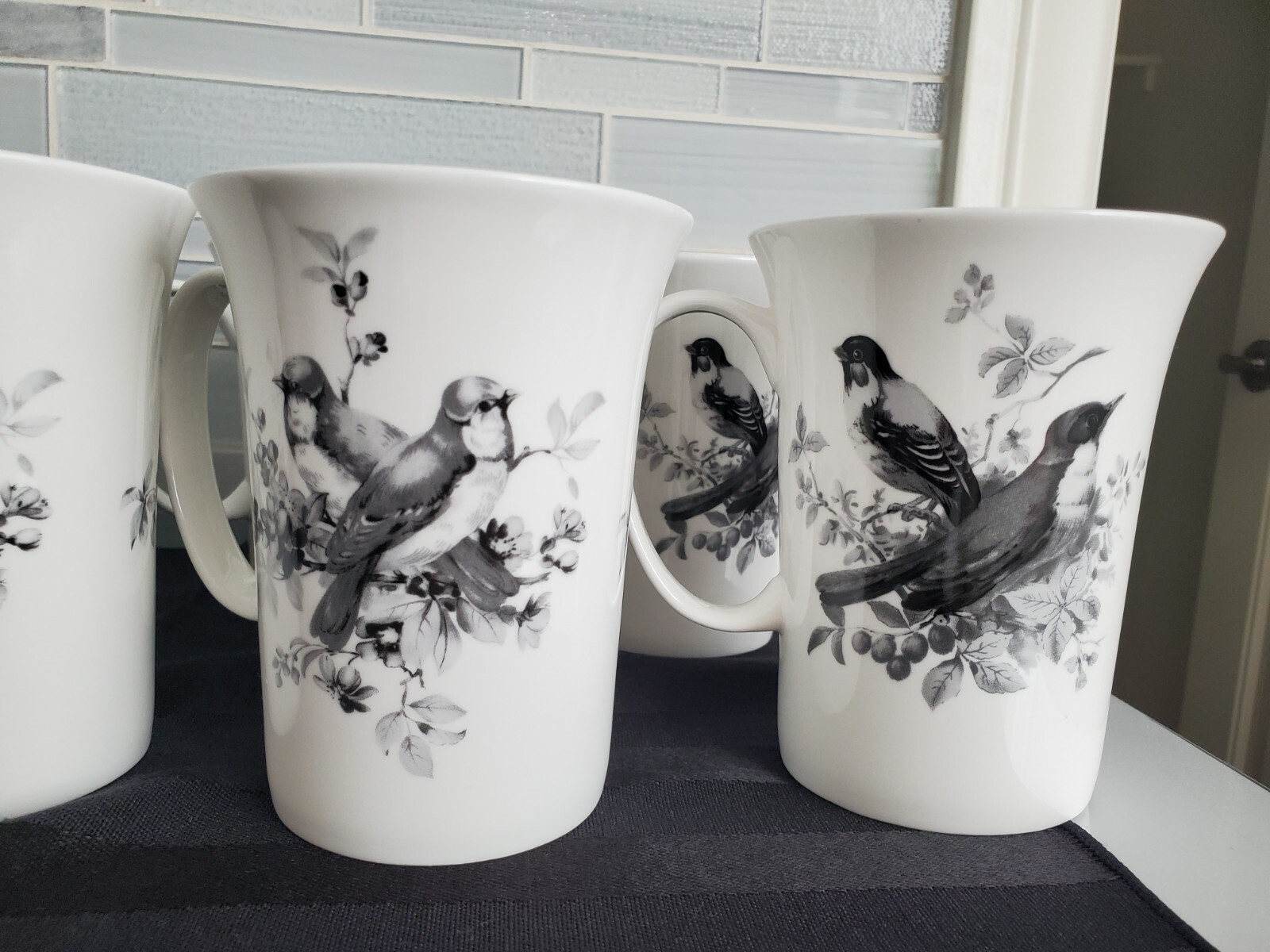 Set of 10, Pasadena Blackbirds bone China Coffee Mugs tea cups birds