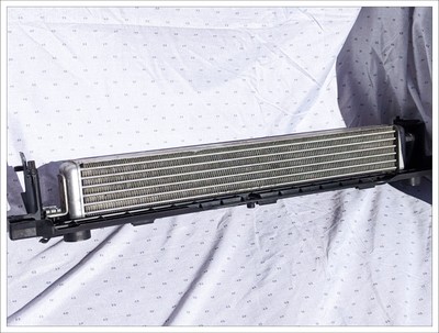   2007 BMW 750i ENGINE OIL COOLER 17-21-7-553-667 OEM