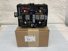 2020-2023 Silverado Sierra 6.6 Duramax Underhood Fuse Block New Gm 86771159