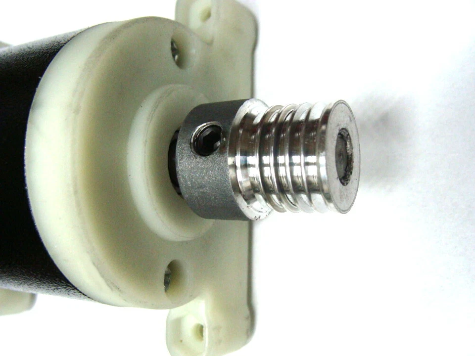  Elektro Motor 24 V 100 W regelbar niedrige Drehzahl  - Bild 3 von 4