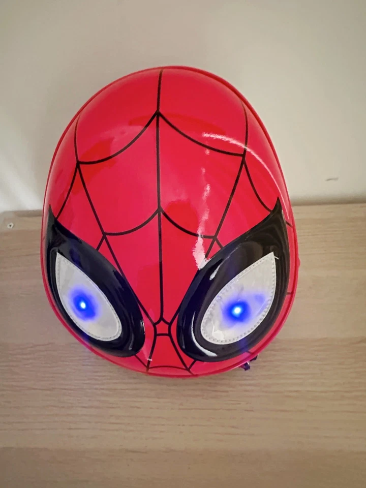 Marvel SpiderMan LED Eyes Lightup Kids Backpack Hard Shell Schoolbag - Image 2 of 4