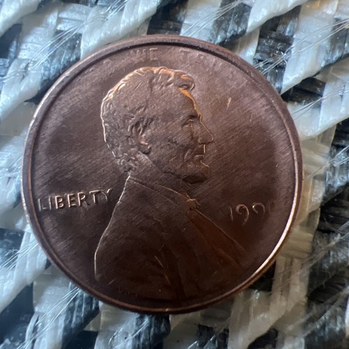1990 P / LINCOLN CENT / GREASE ON IN GOD AND THE O / CHECK IT OUT / WOW / #337 /