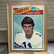 Topps 1977 Danny White Rookie #284 Dallas Cowboys NFL Football Card Base. rookie card picture