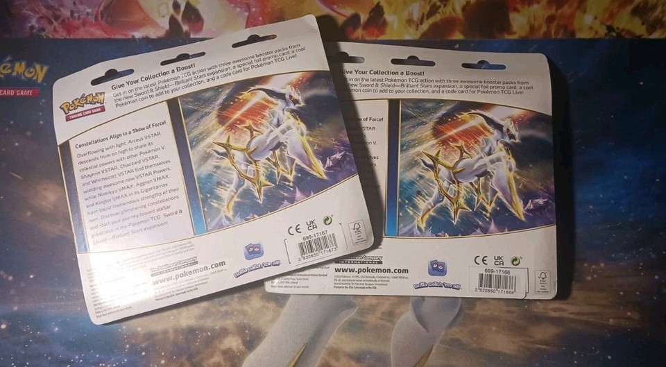 Pokémon TCG: Sword & Shield - Brilliant Stars Triple Pack (3 Boosters & Leafeon of Glaceon Foil