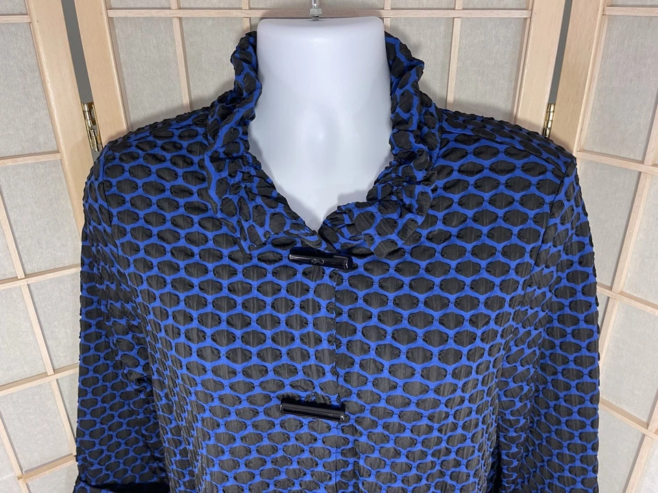 NWT Yushi L Blue Wired Collar 3/4 Sleeve Crinkle Lagenlook Shacket Shirt Jacket - Image 2 of 4