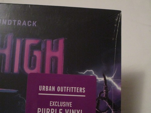 Mattel Monster High The Movie Motion Picture Soundtrack Exclusive Purple Vinyl - Imagen 5 de 11