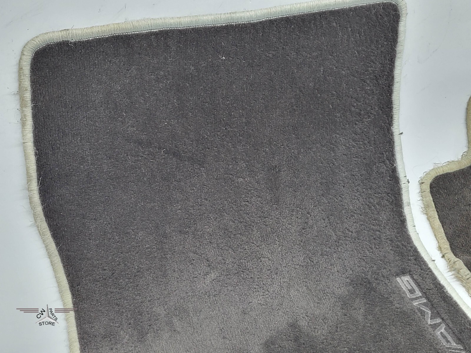 Mercedes R170 SLK32 AMG Floor Mat Carpet Black Set Right + Left 0204