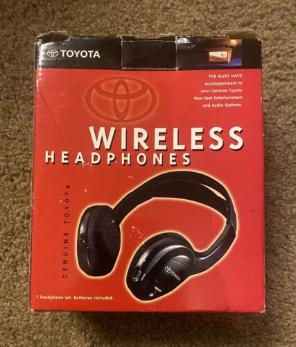 New Toyota Wireless Headphones PT900-00031