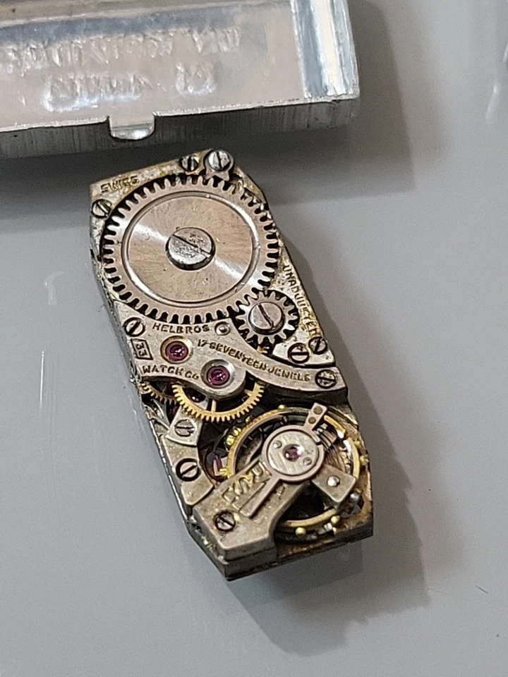 Helbros Swiss watch movement 8.8mm x 21.2 For Parts Or Repairs As Is L78 - Image 4 of 4