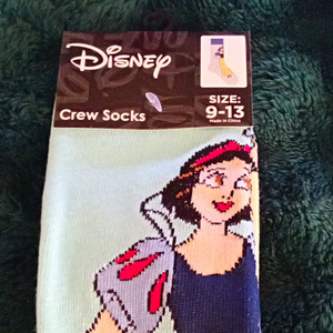 Disney Snow White Crew Socks Men’s Size 9-13 Light Blue Cartoon Novelty