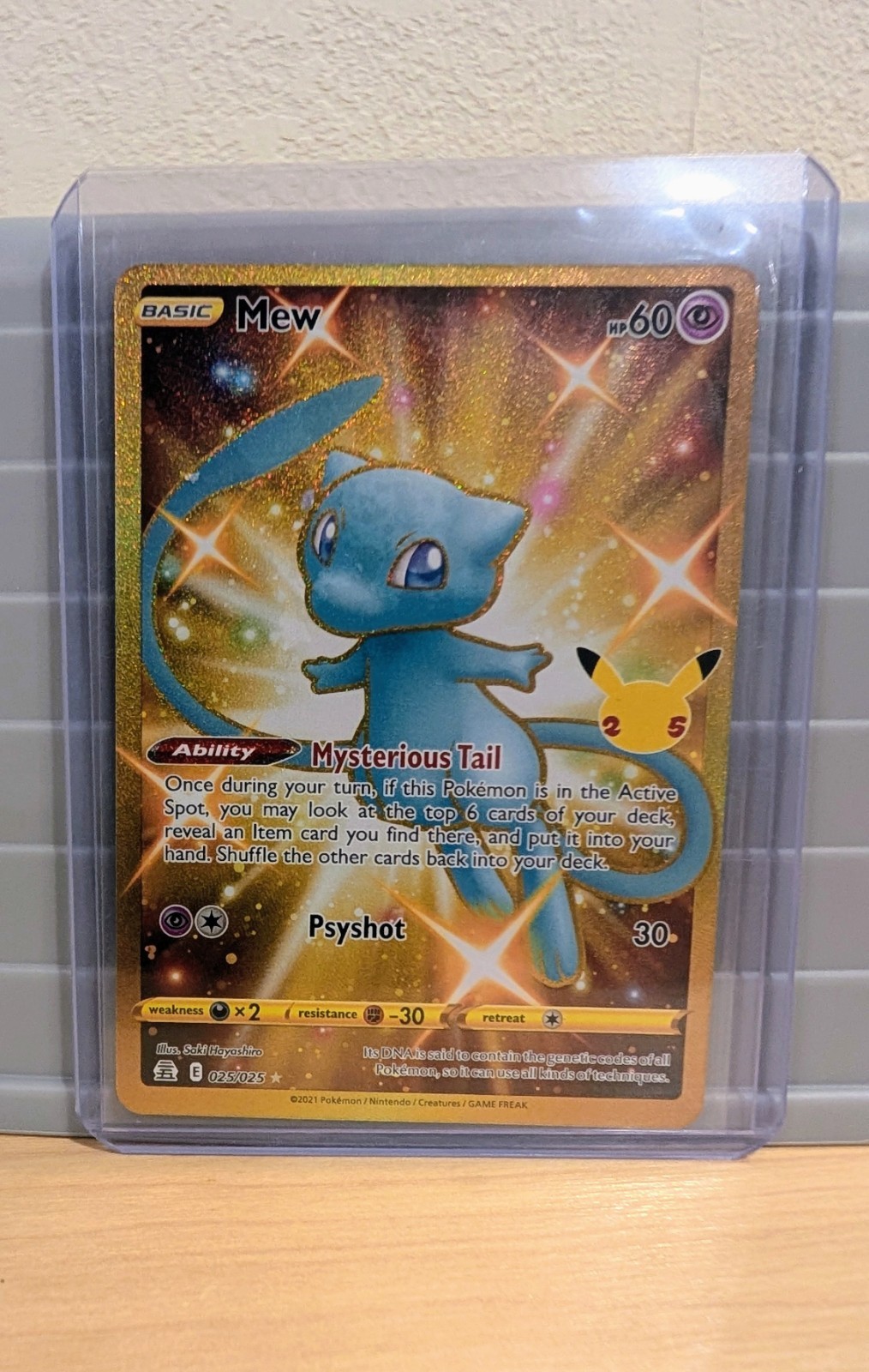 Pokemon Celebrations Mew 25th Shiny Gold Holo Card 025/025 Secret Rare NM