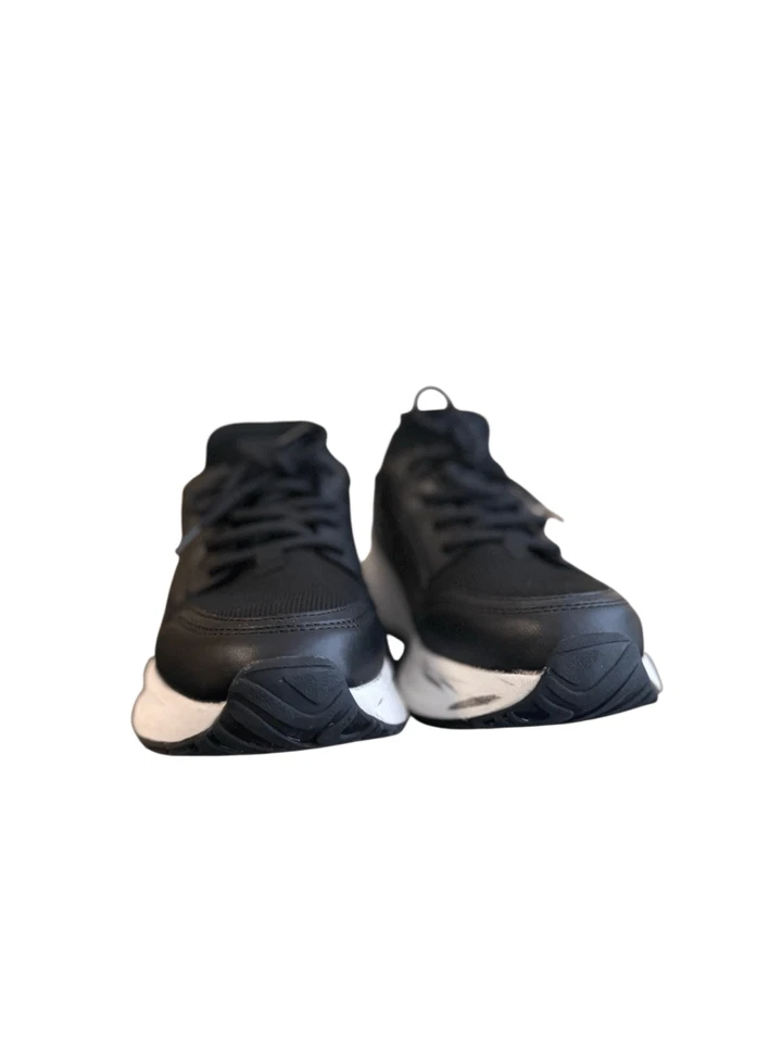 Zapatillas deportivas Guess de cuero negras de caña baja talla 7 para mujer Foto 3 de 4