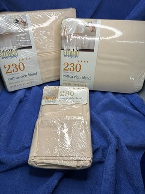 Martha Stewart 230 Count Shell Fitted & Flat Queen Sheet Set Two Pillow Cases