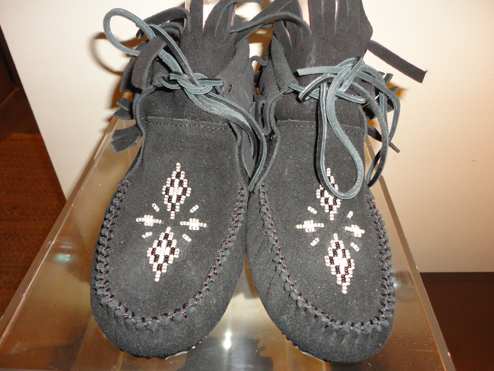 manitobah paddle moccasin
