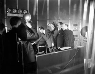 The dedication ceremony of Columbia Square radio studios Hollywo 1940s Photo 12
