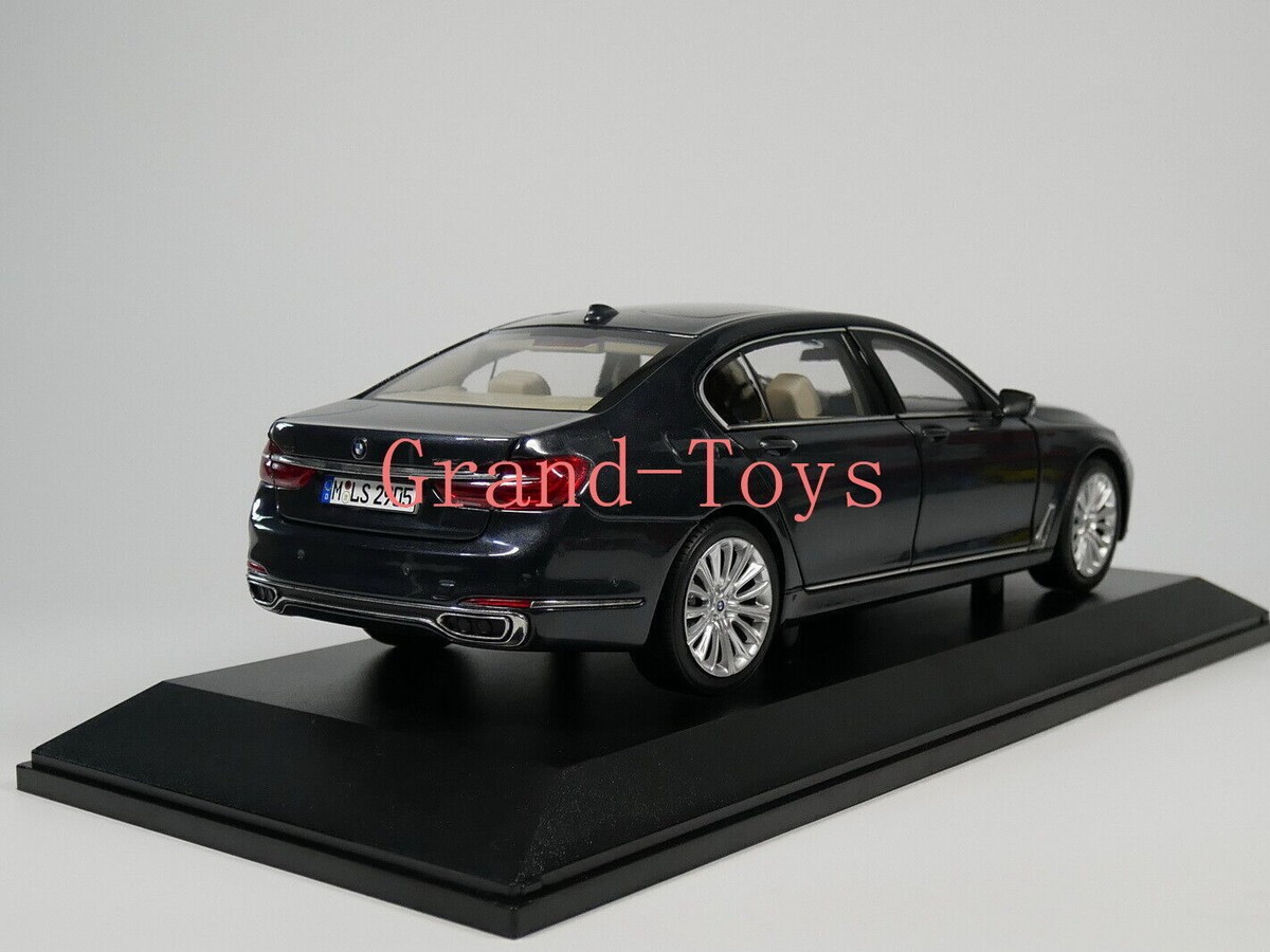 1/18 Scale BMW 7 Series 750 Li 2017 Grey Diecast Car Model Toy