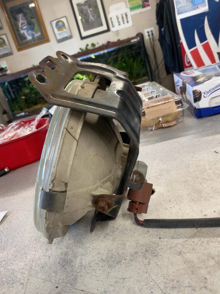 FARO ANTINIEBLA DELANTERO SUBARU BAJA derecho 03 04 05 06 diestro Foto 2 de 4