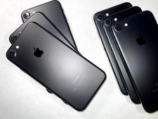 Mint Condition iPhone 7 - 32 GB - Black Unlocked  CA 