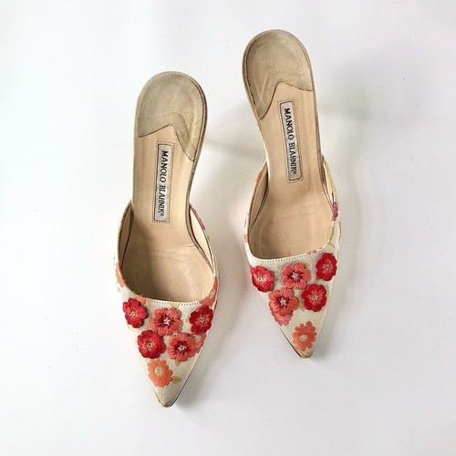 Manolo Blahnik Retro Vintage Floral Applique Pointed Toe Kitten Heel Mules 36.5 - Picture 2 of 10