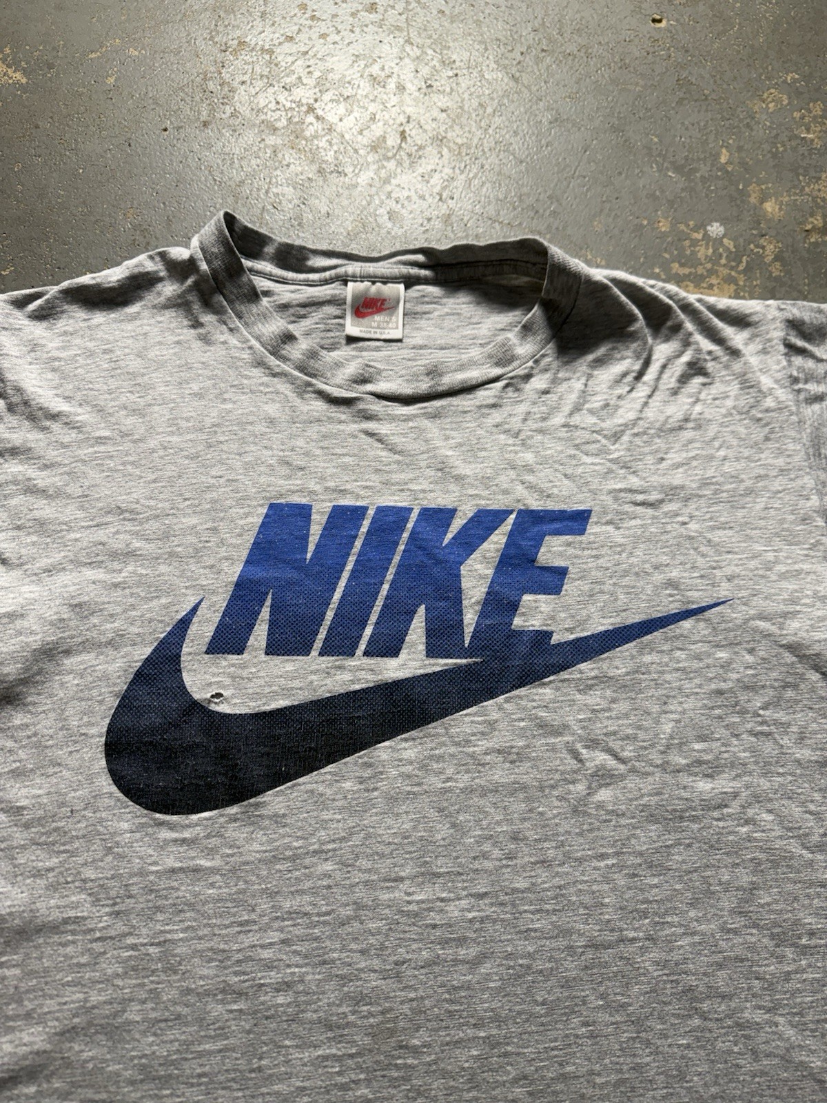 Vintage 90’s Nike Basic Gray Single Stitch Graphi… - image 2