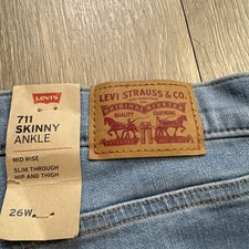New Levis Jeans 711 Skinny Distressed Ankle Hypersoft Sculpt Women's Size 26 26W