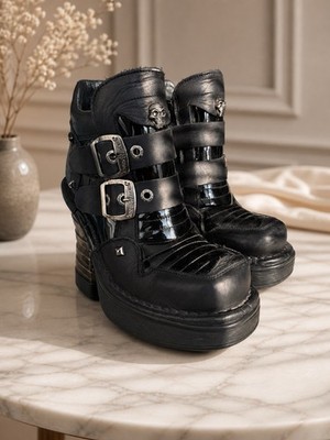 New Rock MILI Platform Boots Metal Heel Skulls   Black Leather/Patent   Size 37