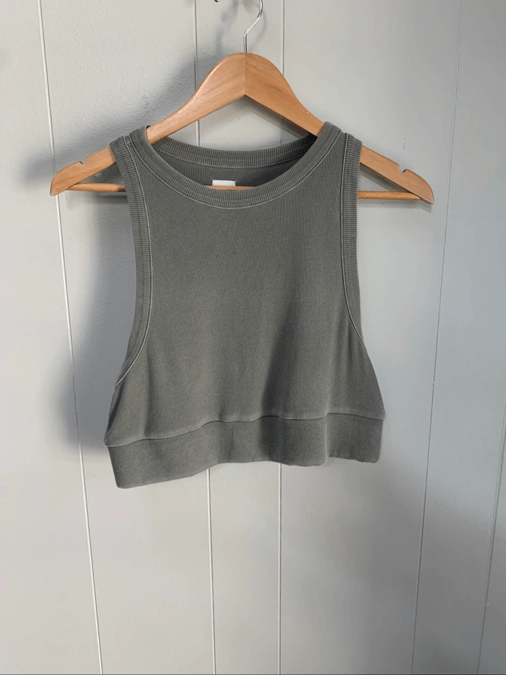 NSF Alicia Sleeveless Crop Top in Pigment Cargo Large
Opens in a new window or tab