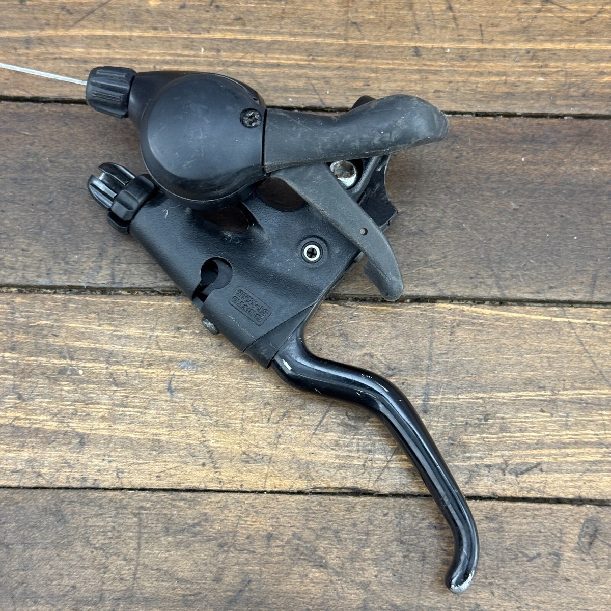 値下げ！SHIMANO XT ST-M095 中古品 状態良好！ Vintage Shimano Deore XT ST-M095 RIGHT Shifter Brake Lever 7