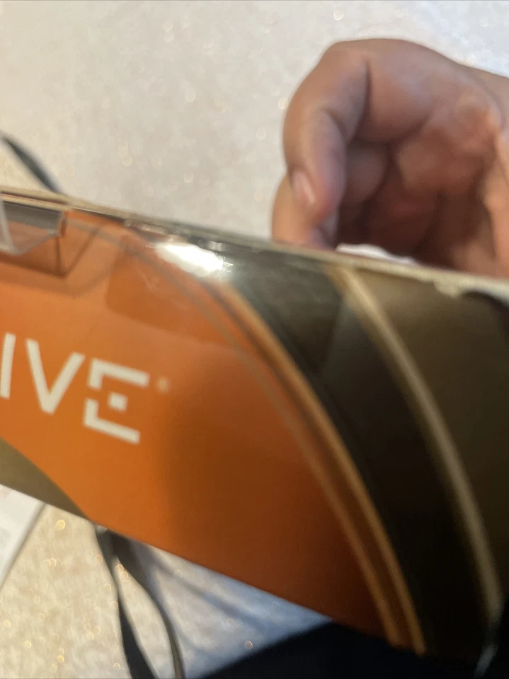 Creative Vado HD 720p Pocket Video Camcorder 8GB Sto 2x Digital Zoom VF0580 NEW! - Image 4 of 4