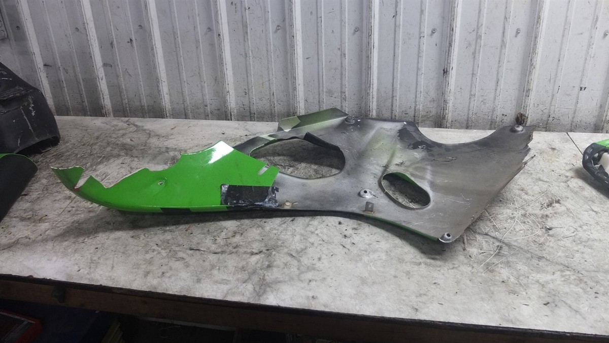 03 Kawasaki ZX750 ZX 750 ZX7 ZX7R P Ninja Right Side Cover Fender