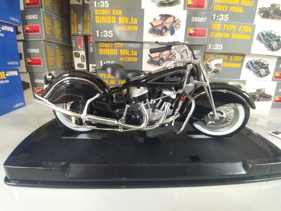 Guiloy  #17623 1/10 INDIAN CHIEF 384 (1948) / BLACK   - Image 2 of 4