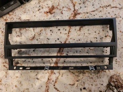 01-03 BMW E39 530i Radio Climate Control Dash Instrument Panel Center Bezel Trim