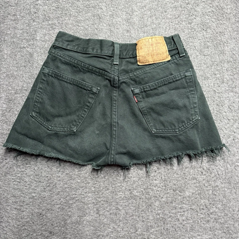 Pantalones Cortos de Jean Levi 501 De Colección Para Mujer 26* (28) Verde Denim Botón Corte Mosca EE. UU. Foto 4 de 4