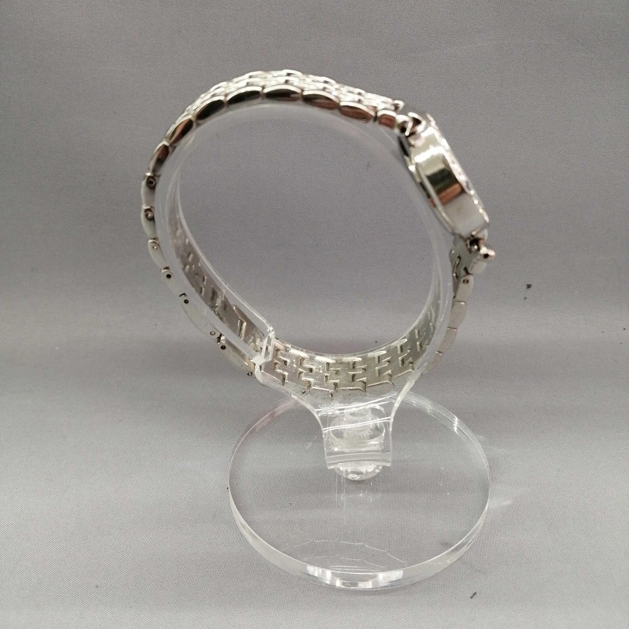 Valentino IVL-9100-1 Quartz Dress Watch for Women Used thumbnail 3