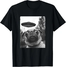 Funny Pug Selfie with UFO T-Shirt