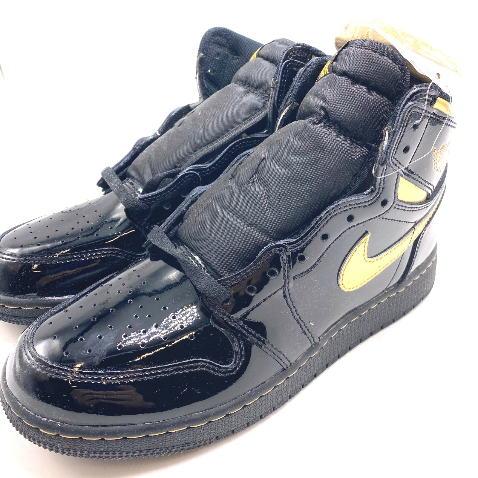 jordan 1 retro black metallic gold