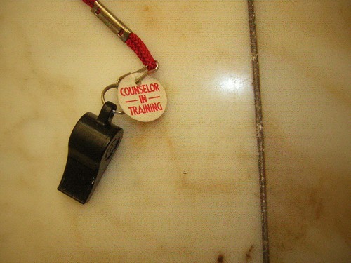 MEATBALLS 2 PROMO WHISTLE WITH LANYARD 1984 VINTAGE PAUL REUBENS - Picture 4 of 4