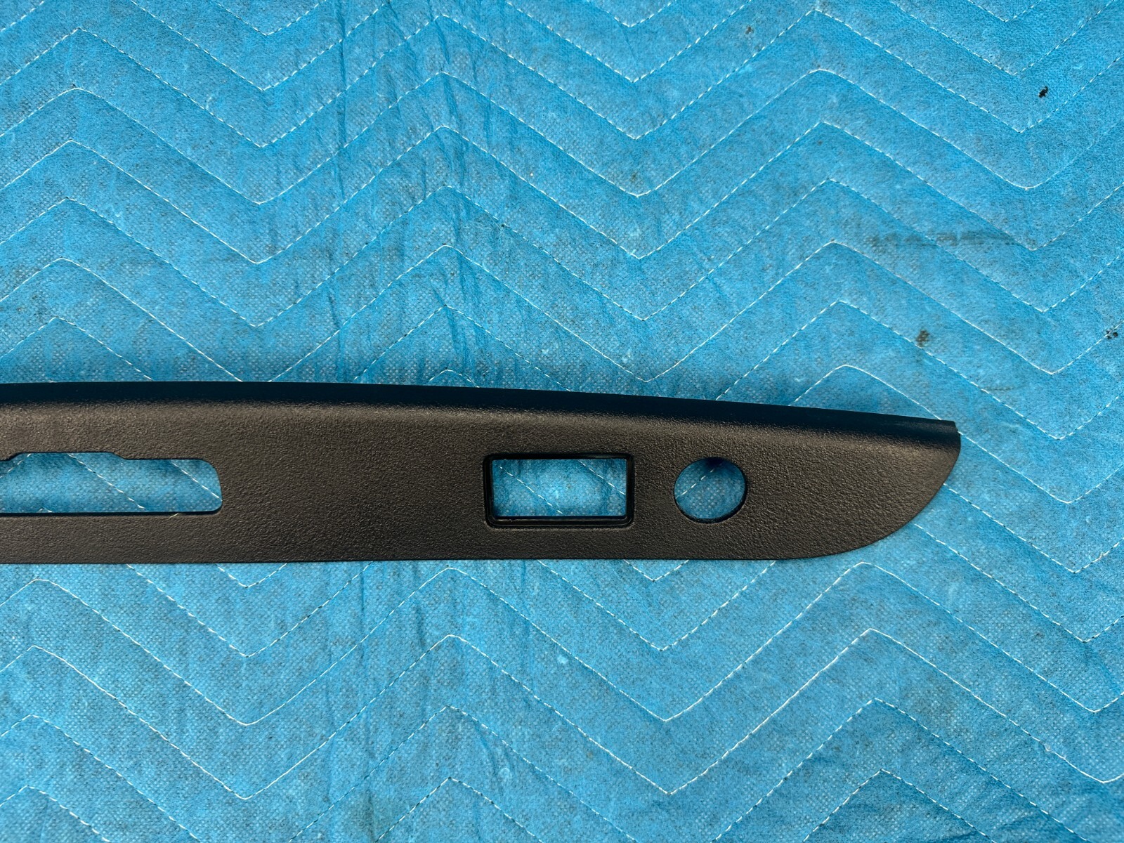 Bentley Cont Flying Spur Trunk Lid Lock Latch Trim Bezel Panel 29k 2006-2012 OEM